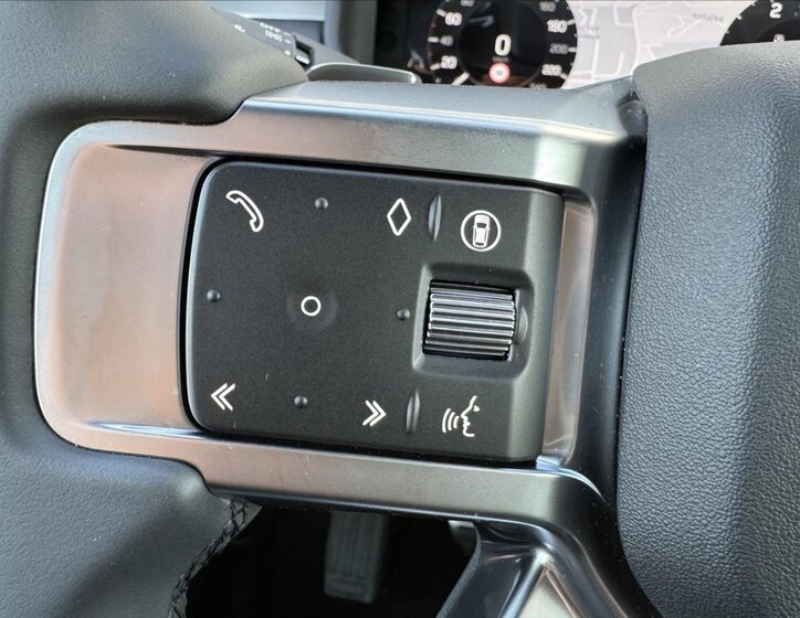 Land Rover Discovery 25