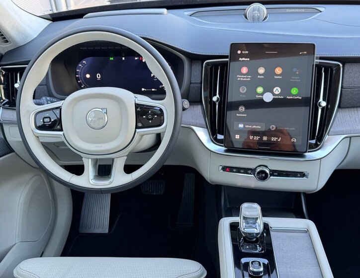 Volvo XC90 SUV / Terénní 2,0 l 184 kw