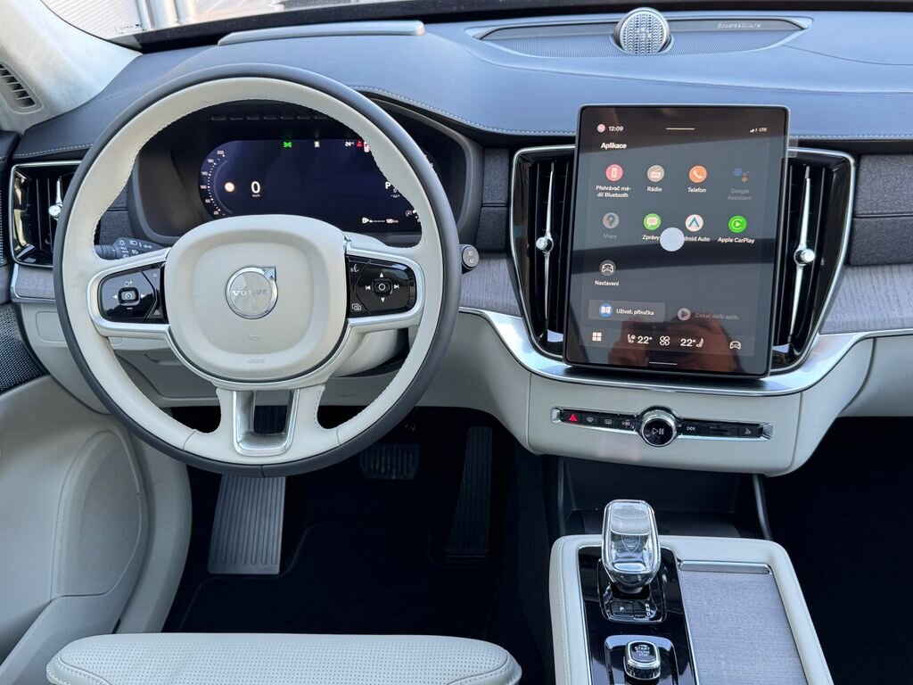 Volvo XC90 SUV / Terénní 2,0 l 184 kw