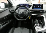 Peugeot 3008 SUV 1,6 l 121 kw