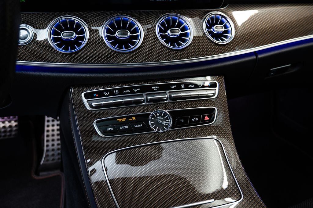 Mercedes-Benz CLS Sedan 3,0 l 320 kw