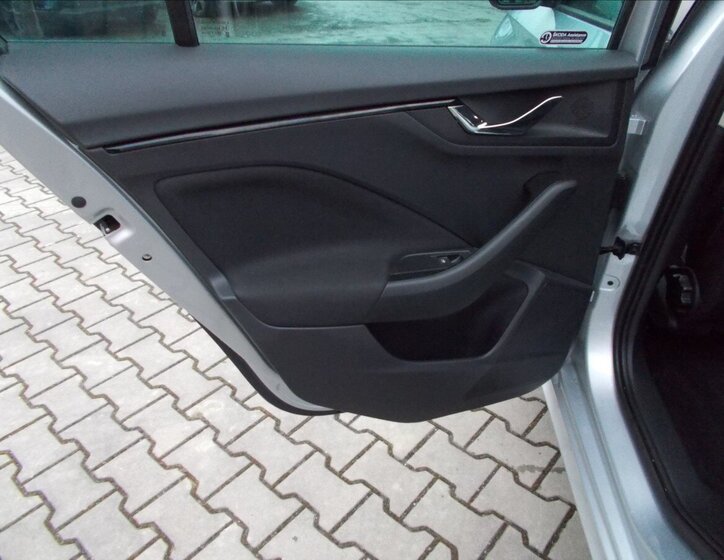 Škoda Kamiq Hatchback 1,5 l 110 kw