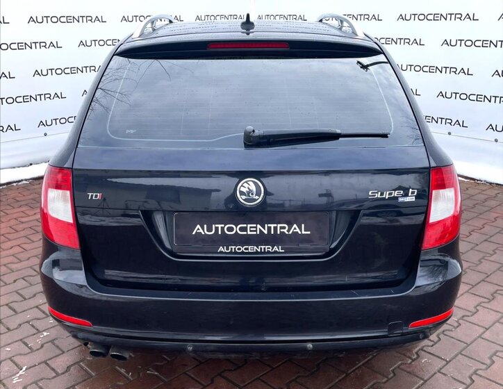 Škoda Superb Kombi 2,0 l 103 kw