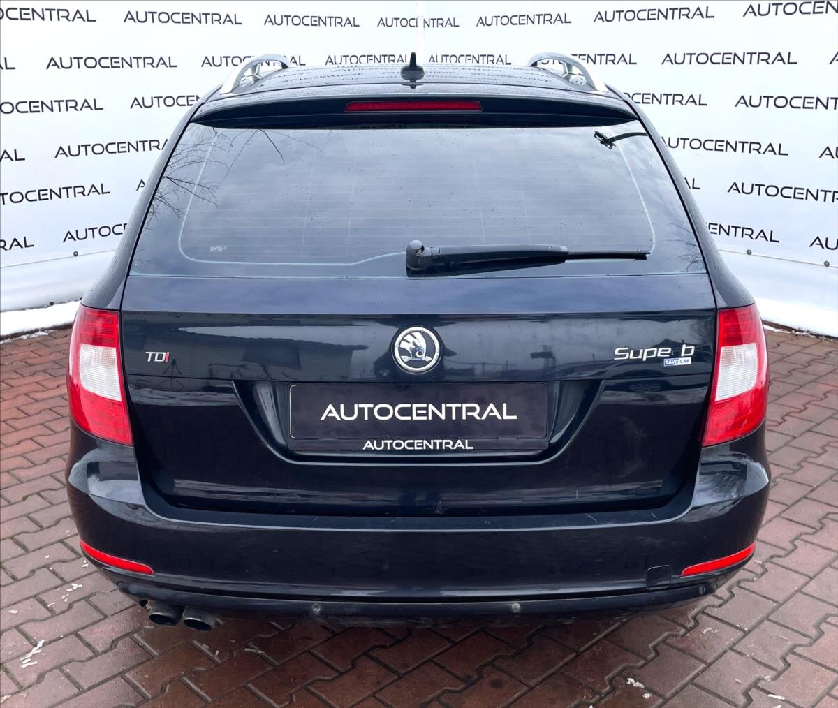 Škoda Superb Kombi 2,0 l 103 kw