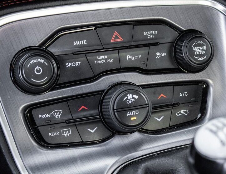 Dodge Challenger Kupé 5,7 l 277 kw