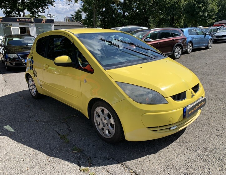 Mitsubishi Colt 3