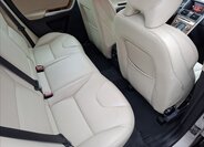 Volvo XC60 Kombi 2,4 l 162 kw