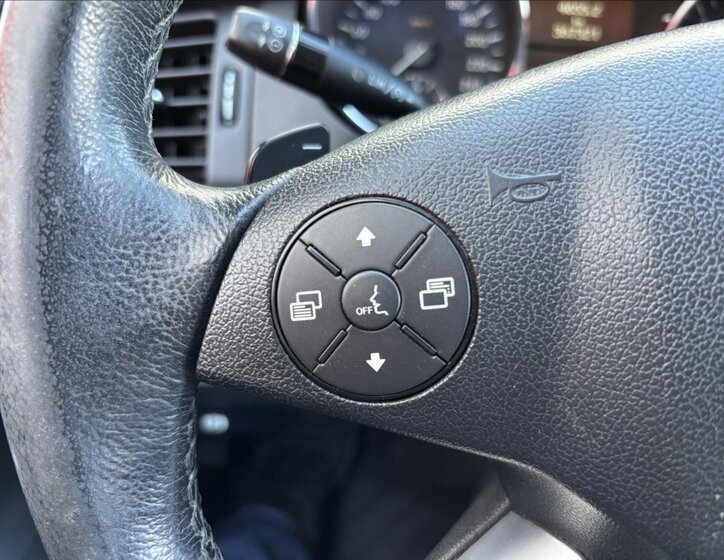 Mercedes-Benz Třídy R Kombi 3,0 l 165 kw