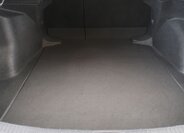 Toyota Corolla Sedan / Limuzína 1,5 l 92 kw