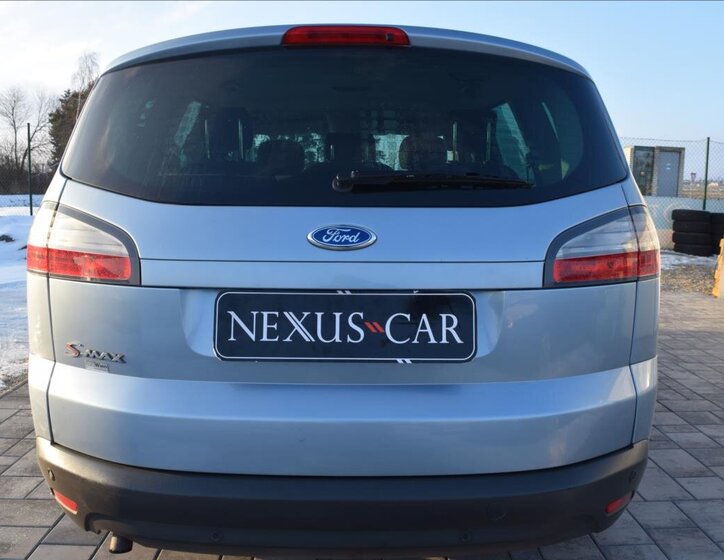 Ford S-MAX MPV 2,0 l 107 kw