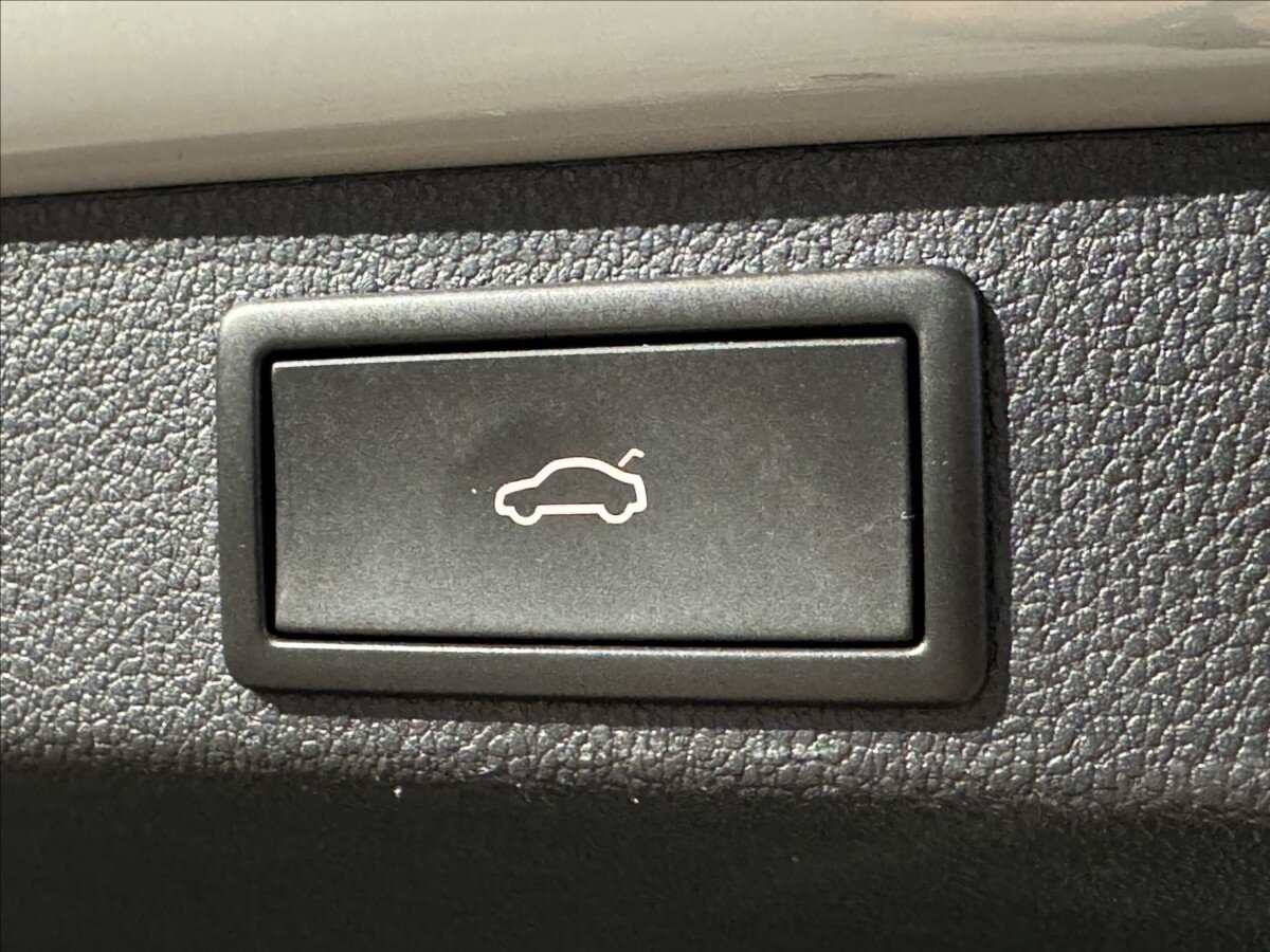 Škoda Superb Kombi 1,4 l 160 kw