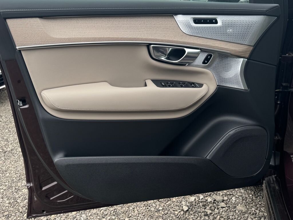 Volvo XC90 SUV / Terénní 2,0 l 335 kw