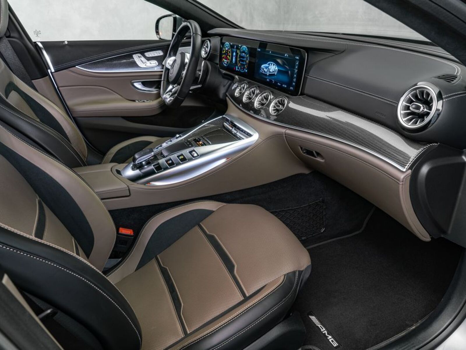 Mercedes-Benz AMG GT 13