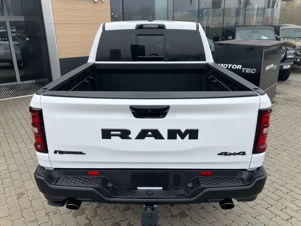 Dodge RAM Pick-up 3,0 l 313 kw