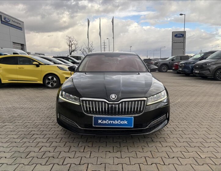 Škoda Superb Sedan / Limuzína 2,0 l 147 kw
