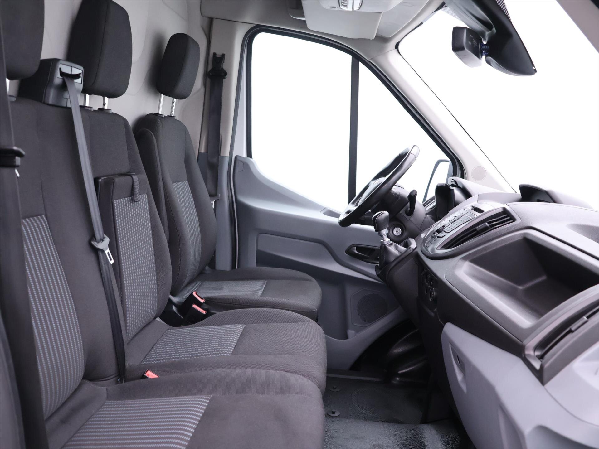 Ford Transit Skříň 2,0 l 125 kw