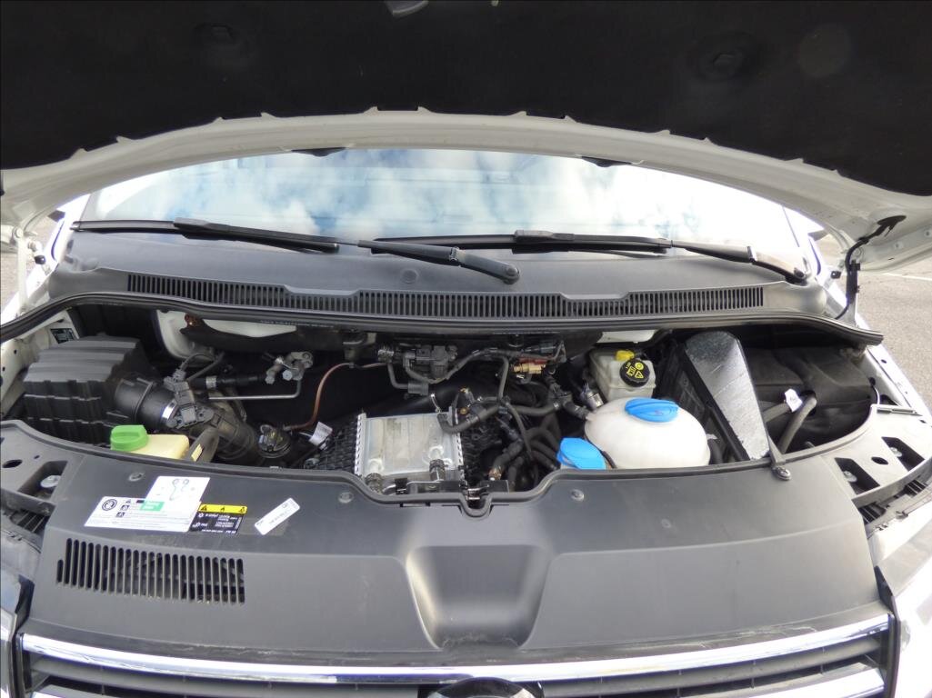 Volkswagen Caravelle MPV 2,0 l 110 kw