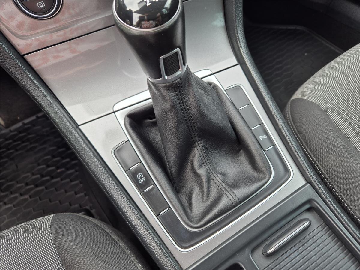 Volkswagen Golf Kombi 1,6 l 81 kw