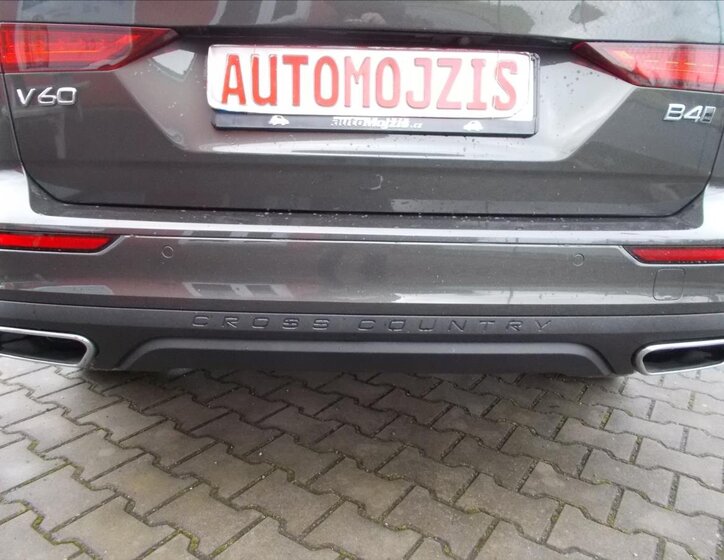 Volvo V60 Kombi 2,0 l 145 kw