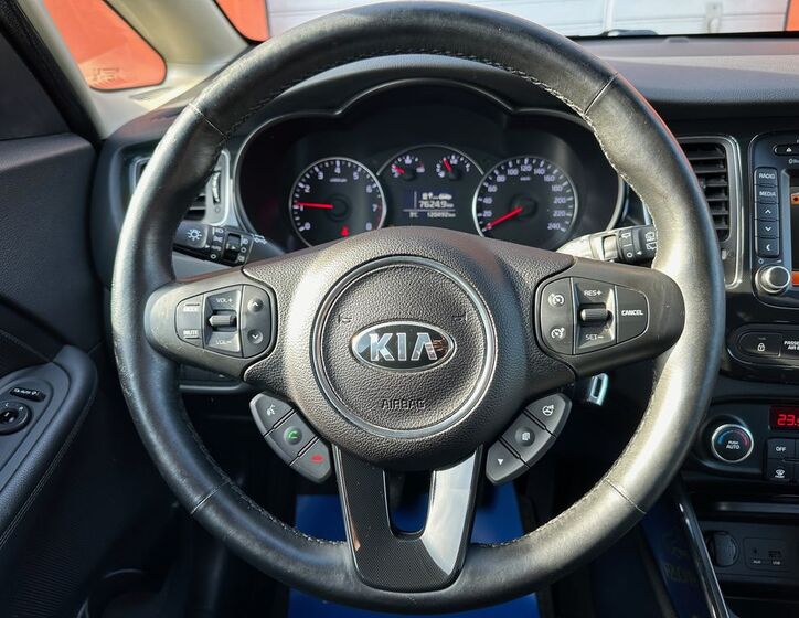 KIA Carens 9