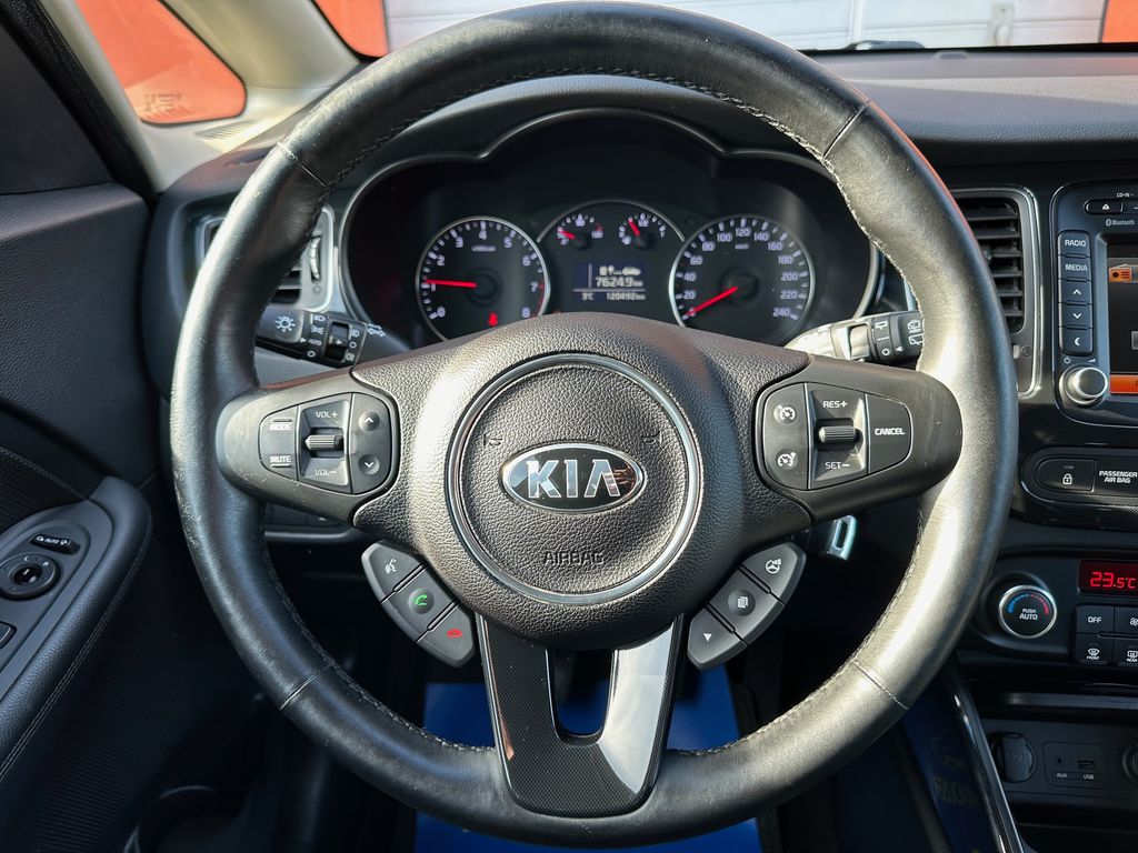 KIA Carens
