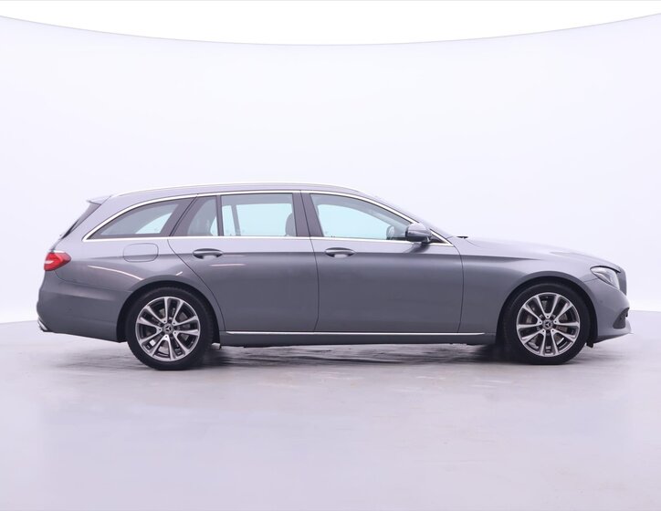 Mercedes-Benz Třídy E Kombi 2,9 l 250 kw