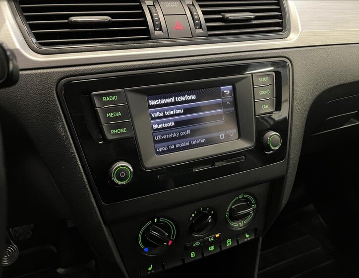 Škoda Rapid Liftback 1,2 l 66 kw