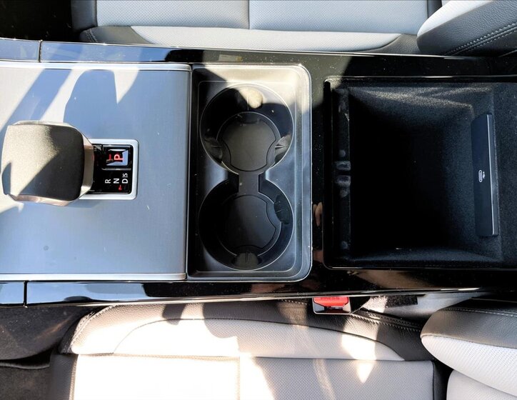 Land Rover Range Rover Velar SUV / Terénní 2,0 l 297 kw