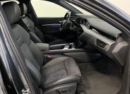 Audi Q8 e-tron SUV 0,0 300 kw