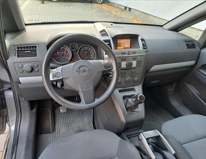 Opel Zafira MPV 1,9 l 88 kw