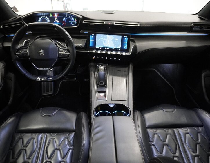 Peugeot 508 Liftback 1,6 l 165 kw