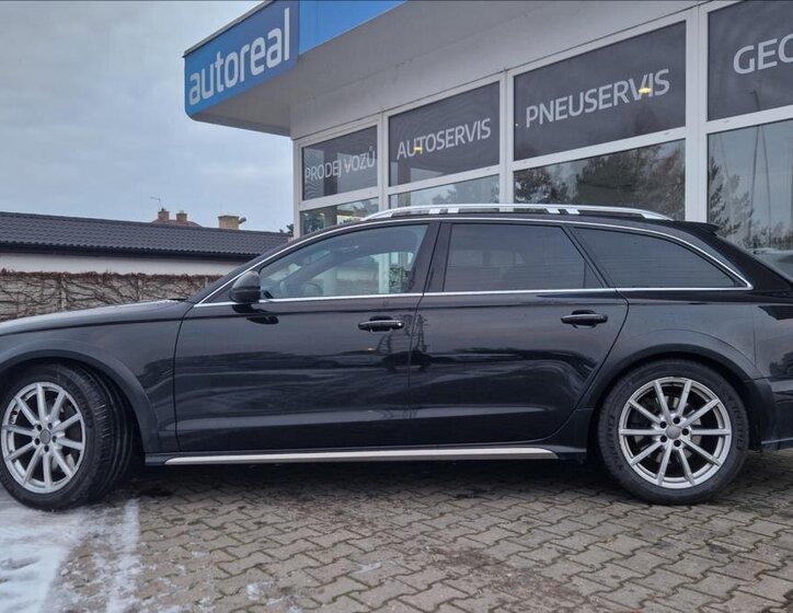 Audi A6 Allroad Kombi 3,0 l 235 kw