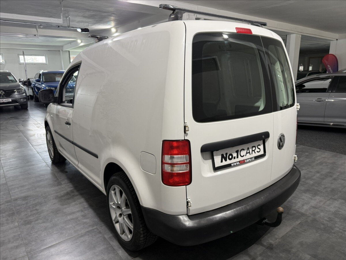 Volkswagen Caddy Skříň 1,6 l 75 kw