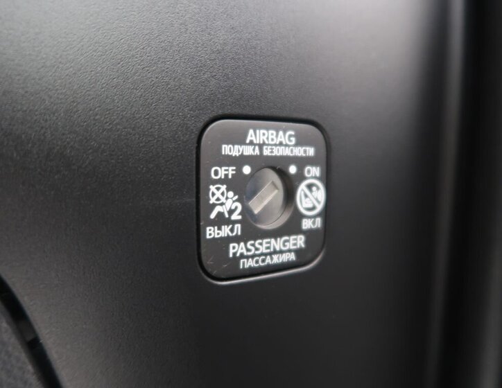 Toyota RAV4 SUV 2,5 l 131 kw