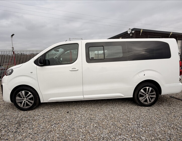 Peugeot Expert 8