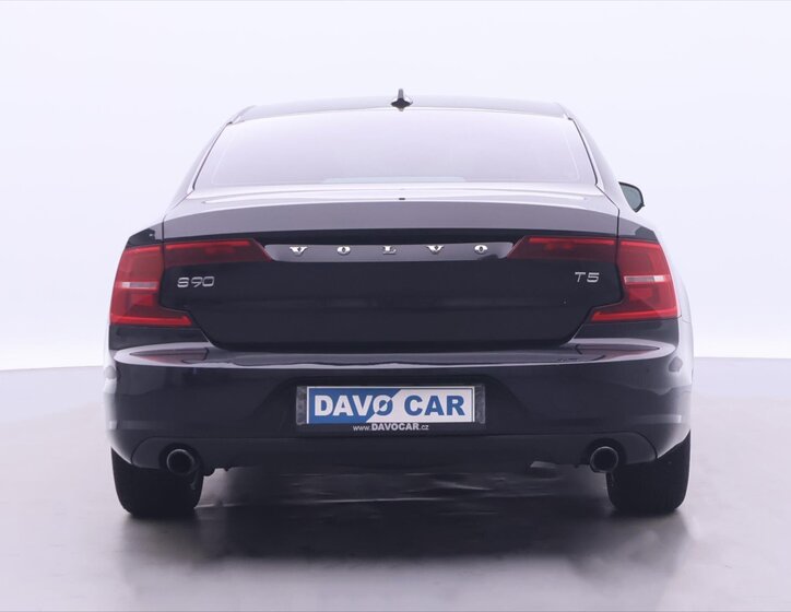 Volvo S90 Sedan / Limuzína 2,0 l 187 kw