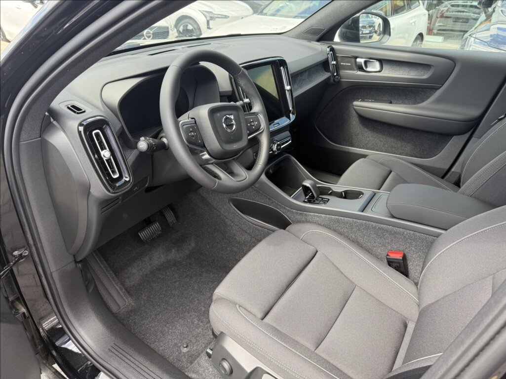 Volvo EC40 SUV / Terénní 0,0 185 kw