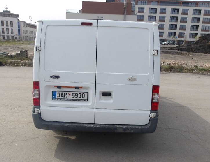 Ford Transit Skříň 2,2 l 63 kw