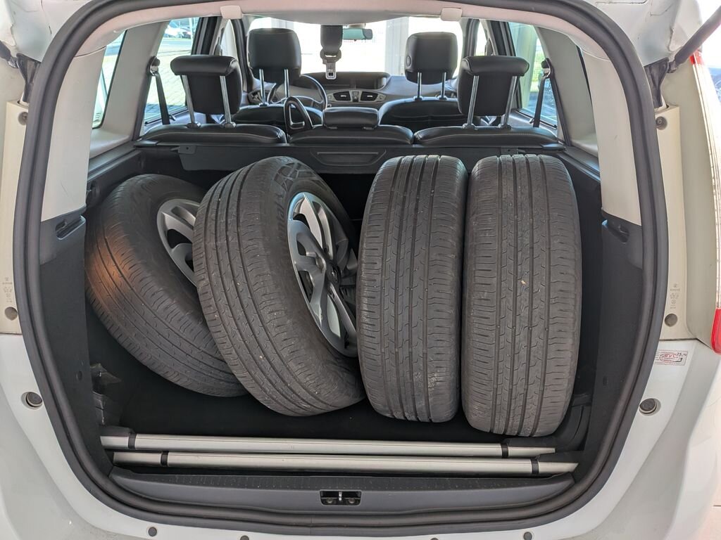 Renault Scénic MPV 1,5 l 81 kw