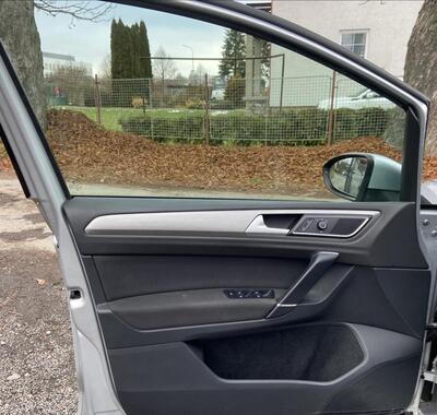 Volkswagen Golf Sportsvan 10