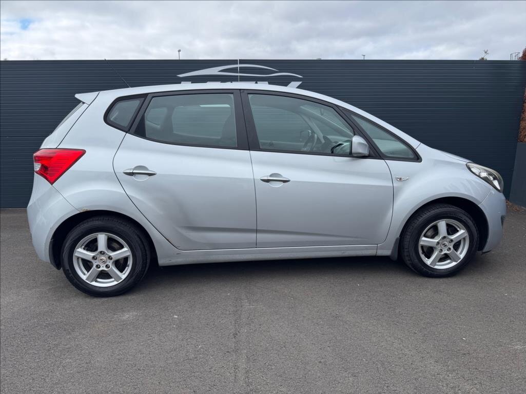 Hyundai ix20 MPV 1,4 l 66 kw