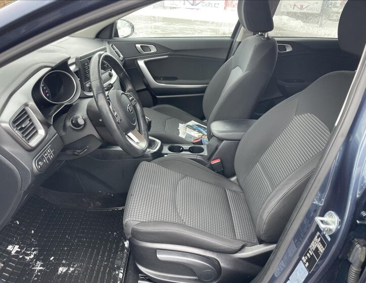 KIA Ceed Hatchback 998,0 73 kw