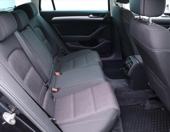 Volkswagen Passat 14