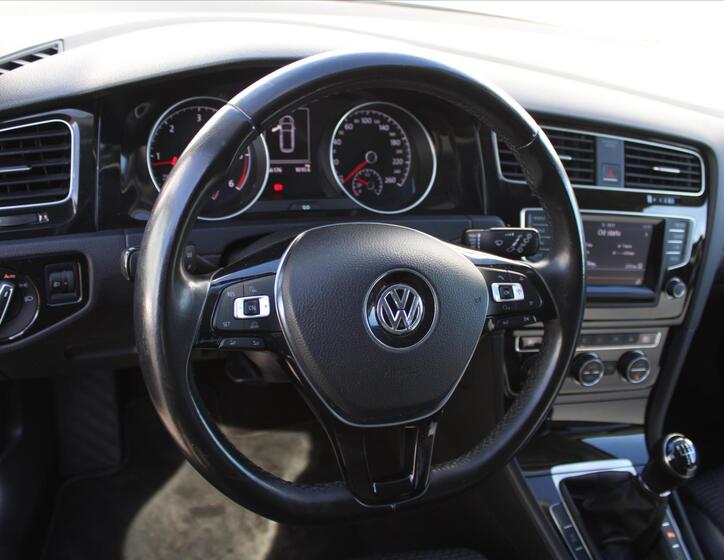 Volkswagen Golf 14