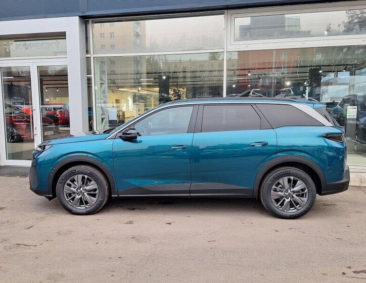 Peugeot 5008 SUV / Terénní 1,2 l 107 kw