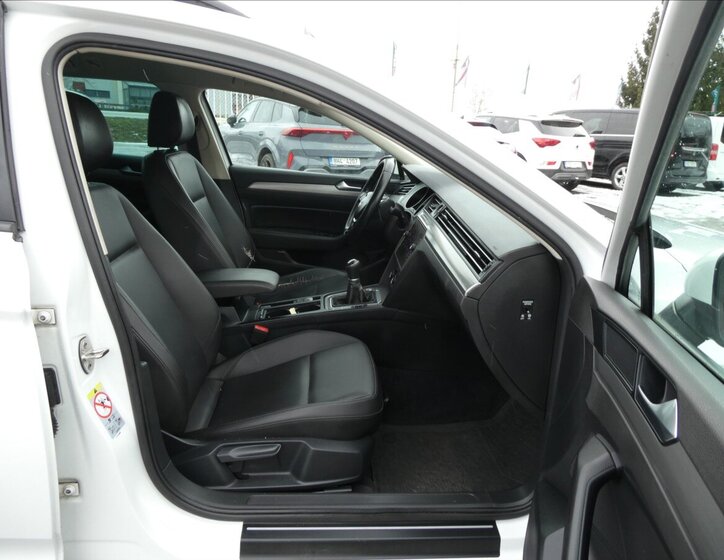 Volkswagen Passat Kombi 2,0 l 110 kw