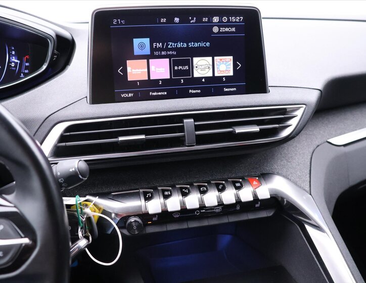 Peugeot 3008 SUV 2,0 l 110 kw