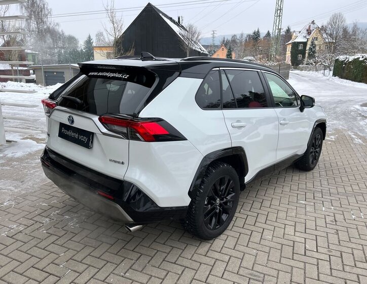 Toyota RAV4 SUV 2,5 l 131 kw
