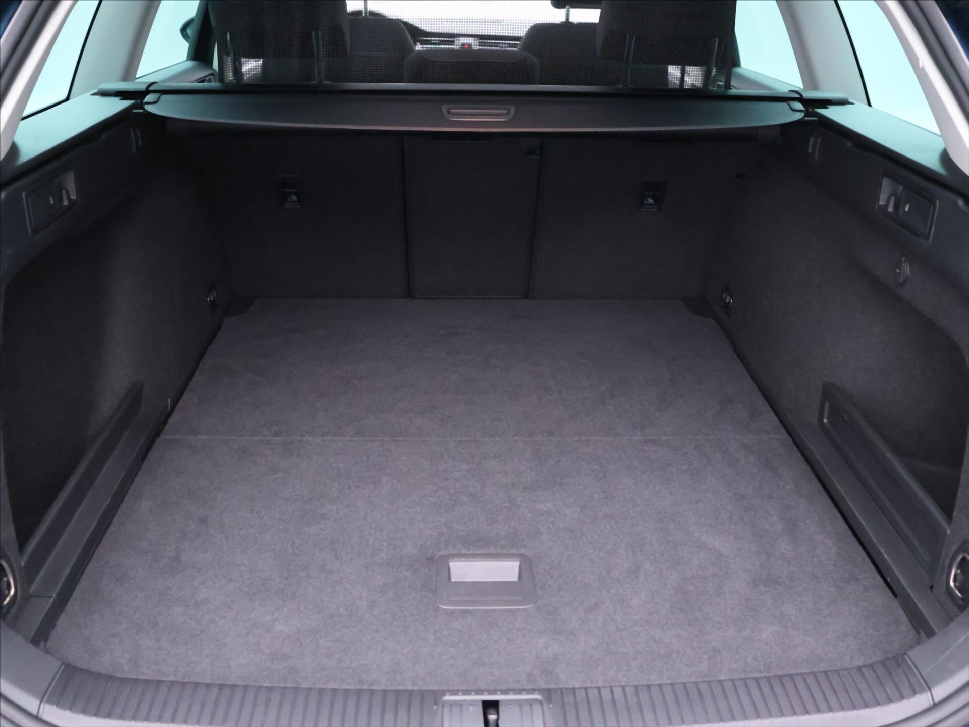 Volkswagen Passat Kombi 2,0 l 110 kw