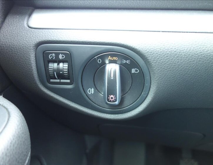 Volkswagen Sharan 38